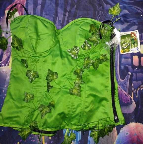 Poison ivy corset - Picture 12 of 12
